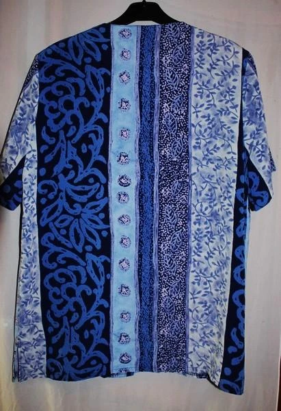 #Blauw shirt T46/48 maar eerder T48 – photo 6